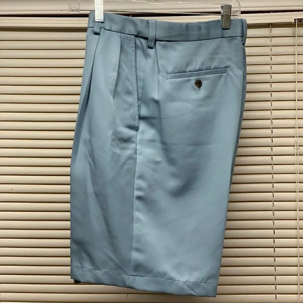NWT Haggar Blue Shorts Expand Waist Pleated